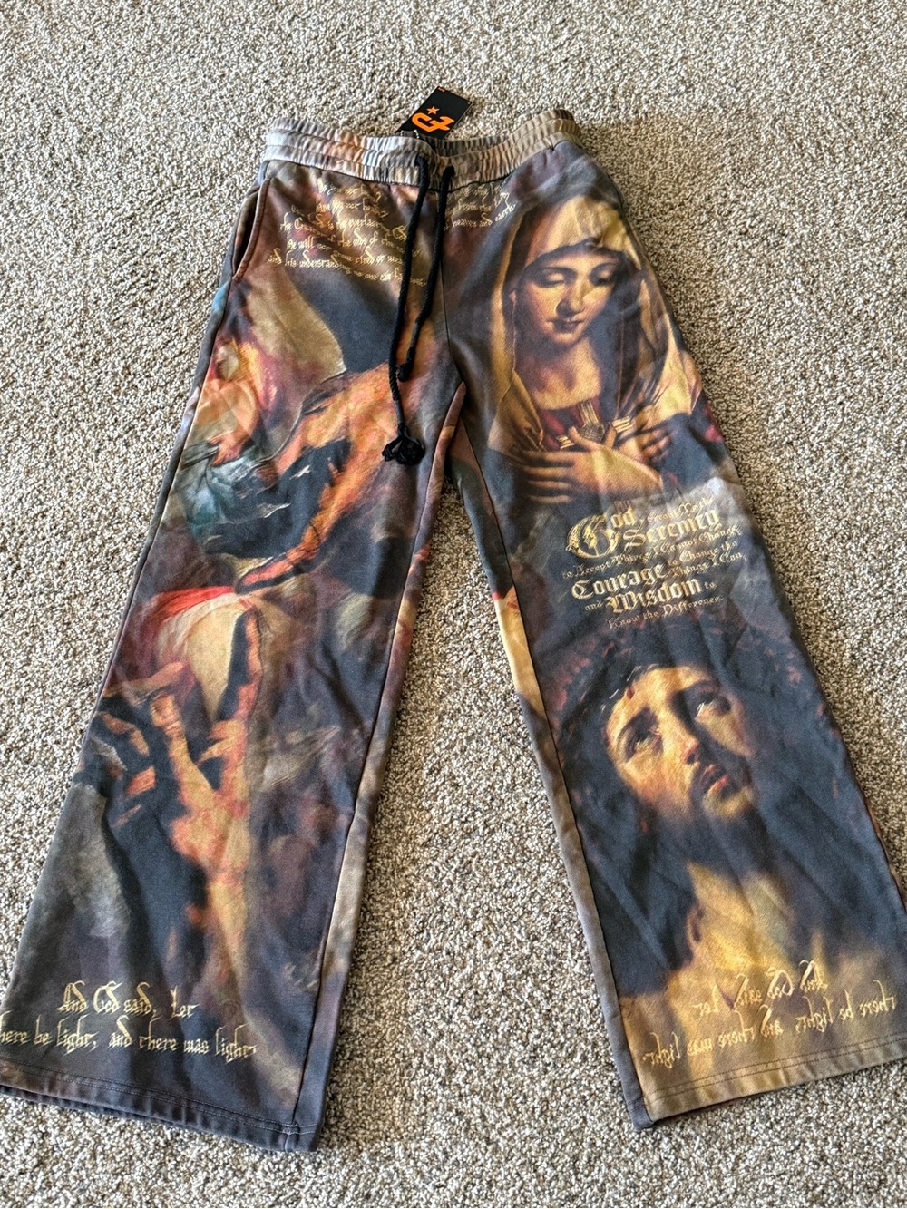 $100 MSRP sweatpants nwt